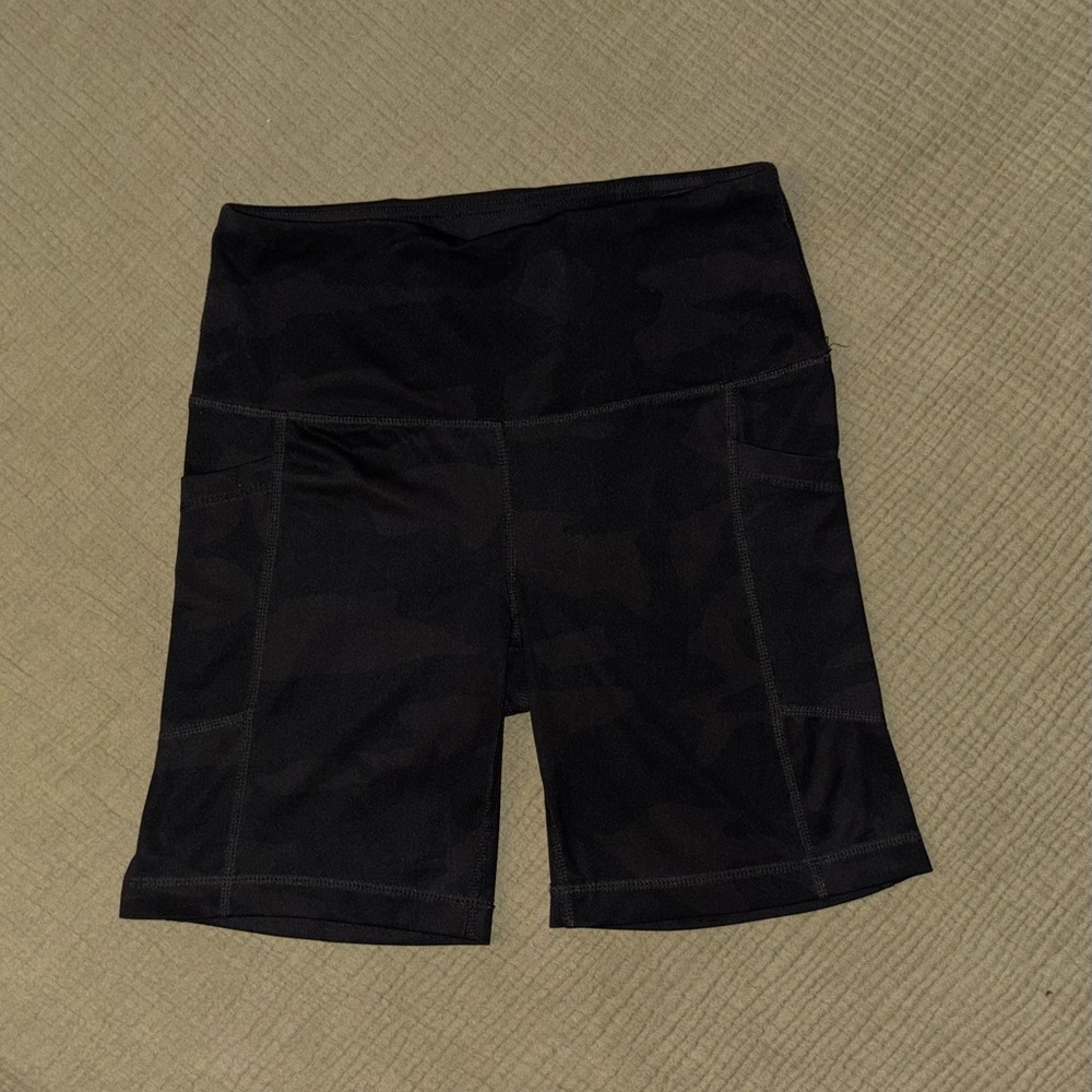 Yogalicious Lux - Black Camo Bike Shorts